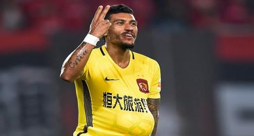 ديلي ميل: برشلونة يكمل تعاقده مع باولينيو مقابل 40 مليون يورو